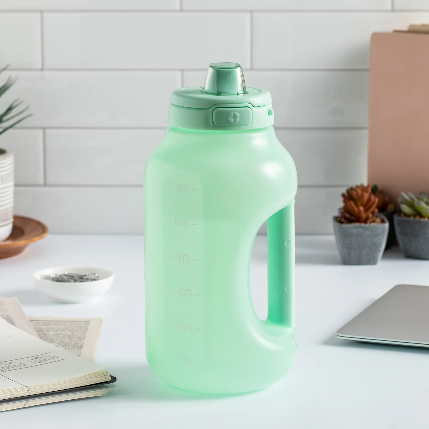 Hydra Half Gallon Water Bottle with Straw - Image 29
