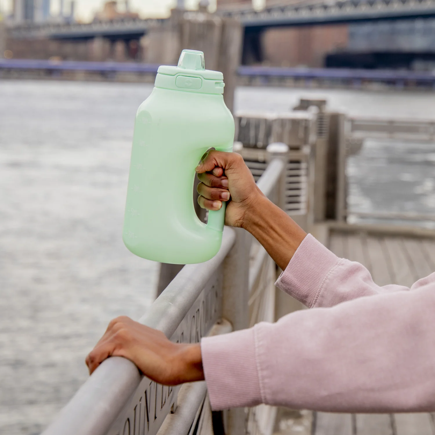 Hydra Half Gallon Water Bottle with Straw - Image 30